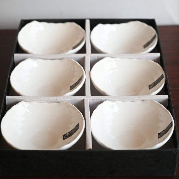 Serene Curve Appetizer & Condiment Dishes - Set of 6